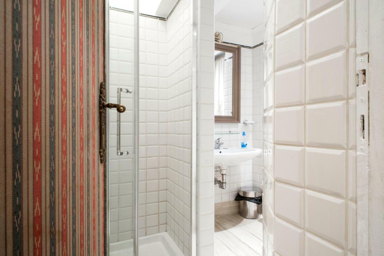 Santa Cecilia Apartment In Via Del Corso Rome Extérieur photo
