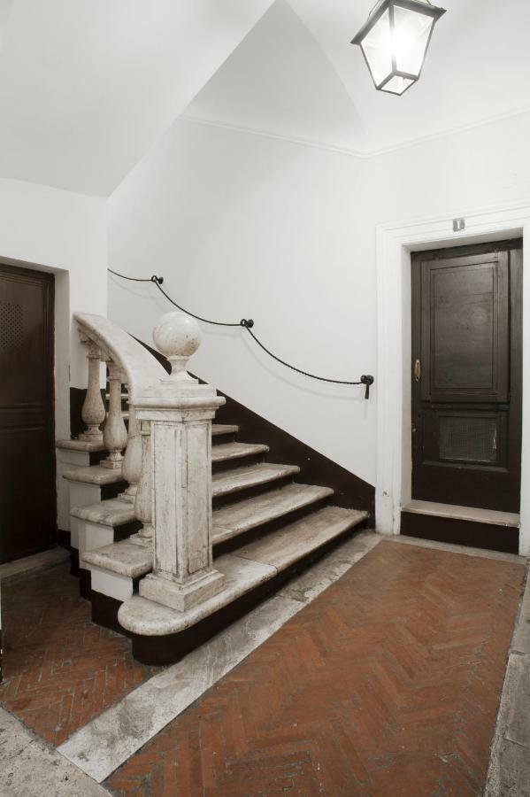Santa Cecilia Apartment In Via Del Corso Rome Extérieur photo