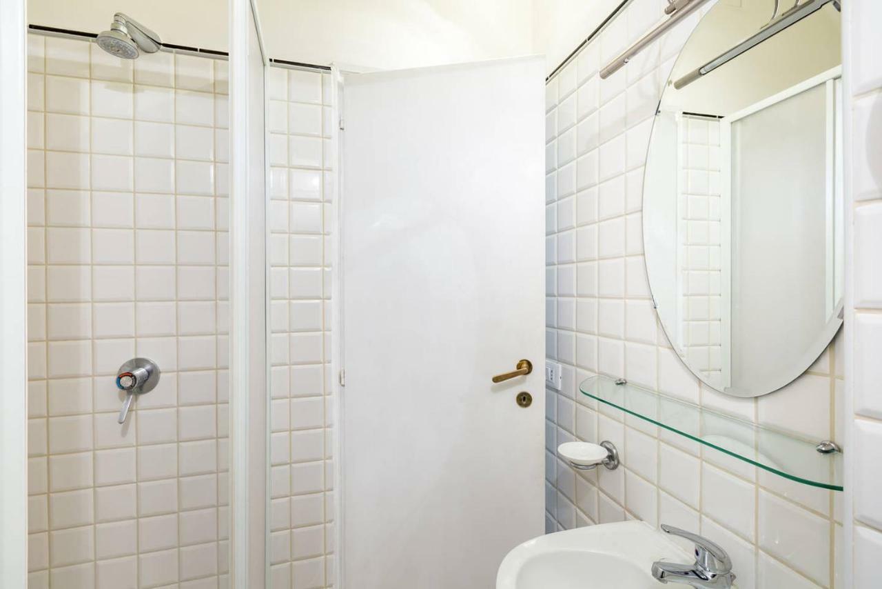 Santa Cecilia Apartment In Via Del Corso Rome Extérieur photo